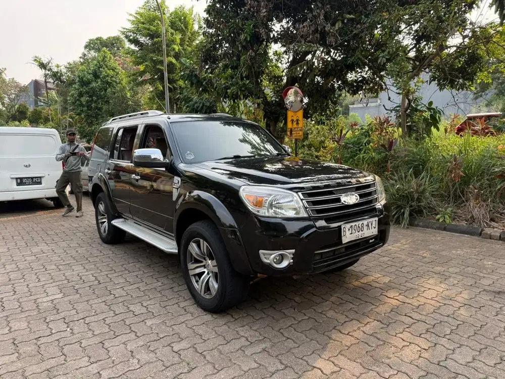 Ford everest tahun 2012 diesel