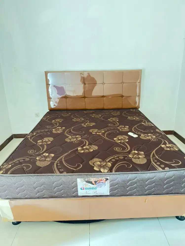 DI JUAL 1 SET TEMPAT TIDUR