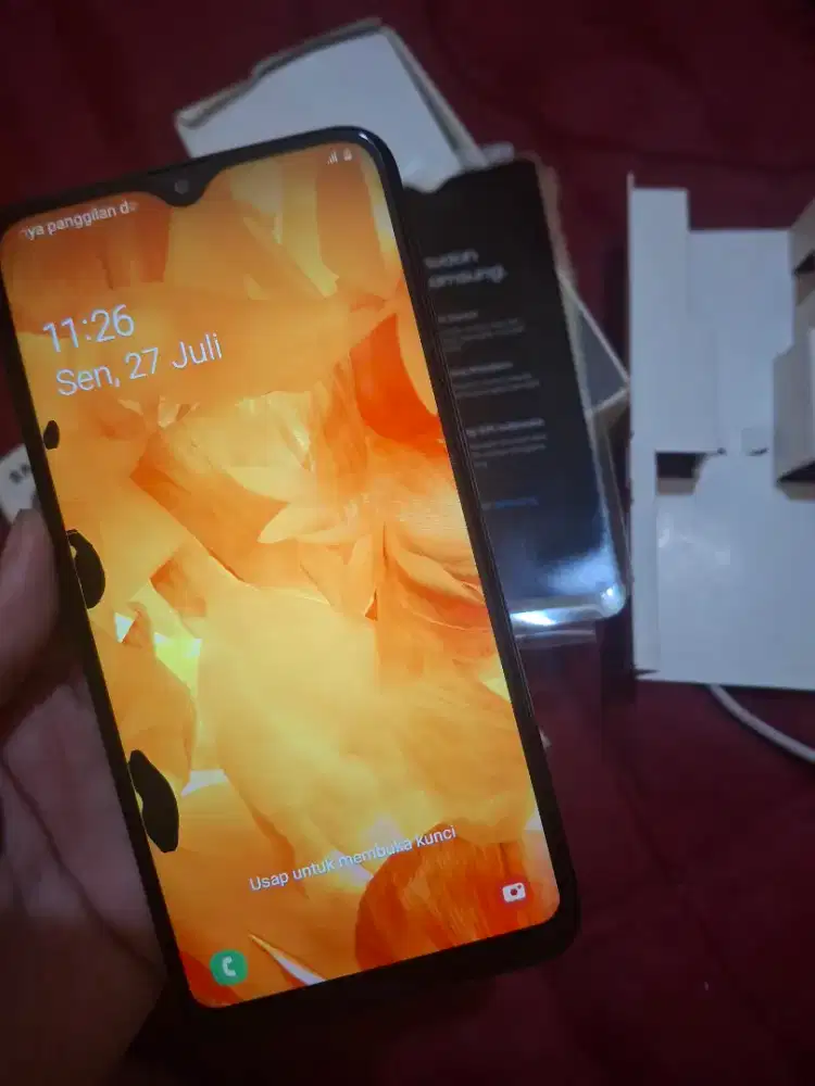 Jual hp second samsung m10