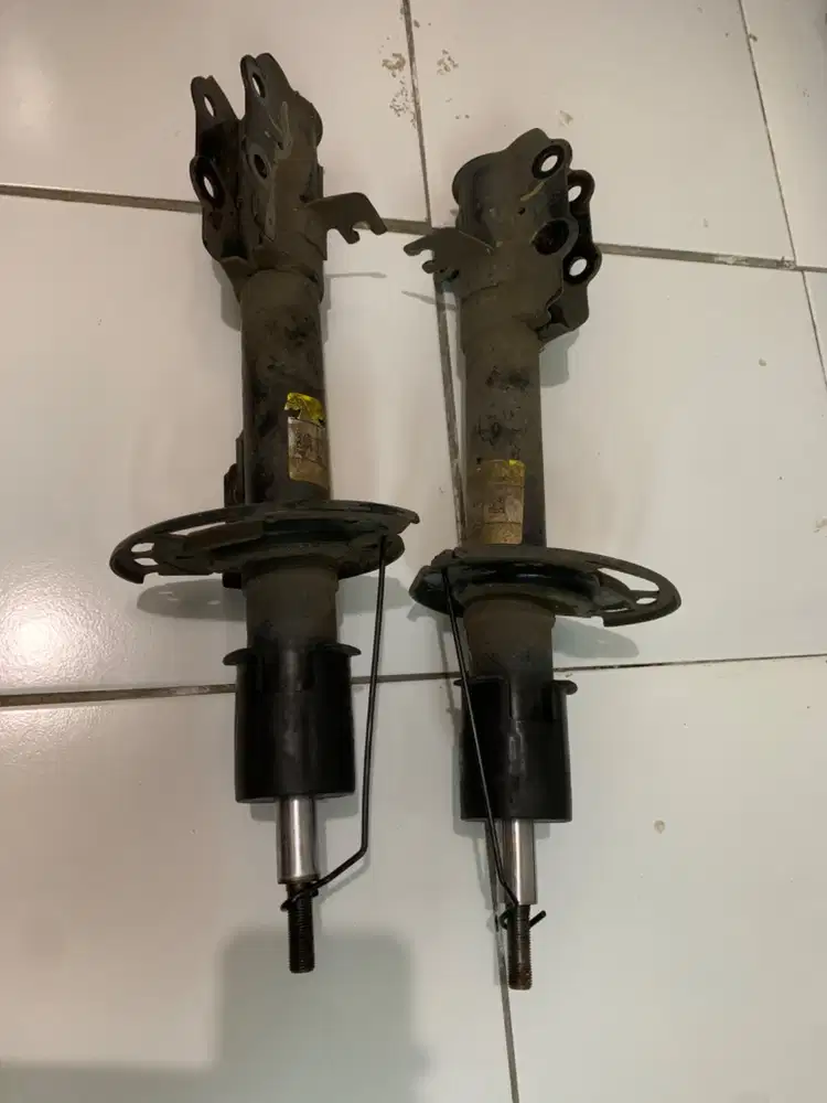 shockbreaker Suzuki xl7 beta