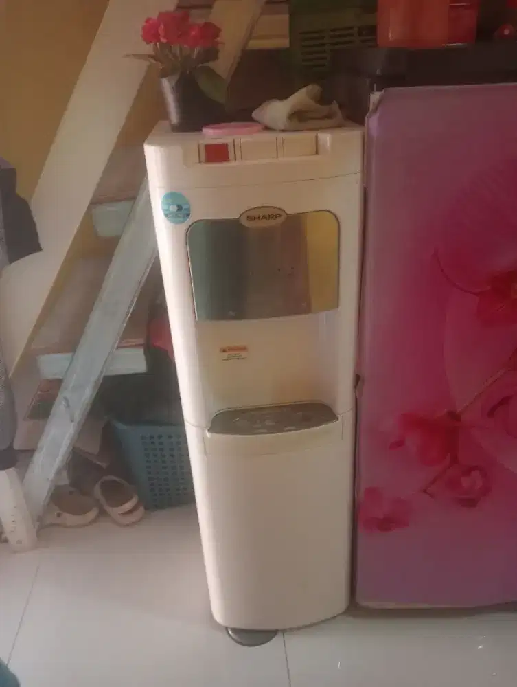 Dispenser Sharp galon bawah