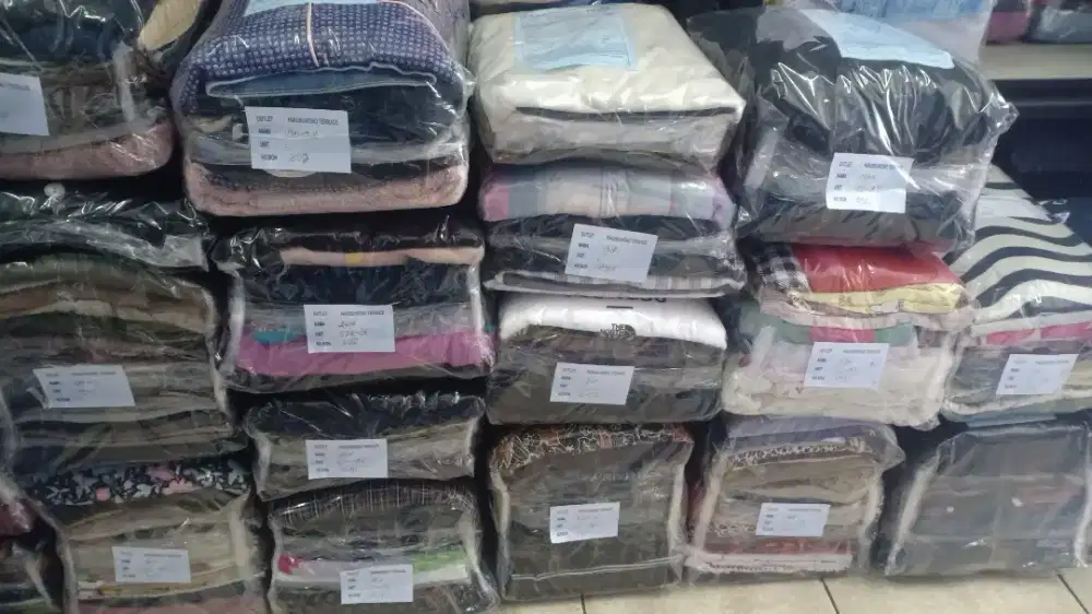 Dicari yg bisa nyetrika uap untuk kerja di laundry kiloan