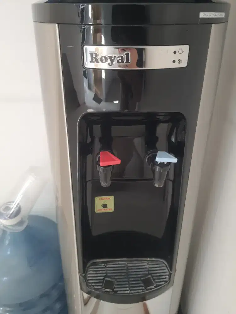 Dijual Dispenser Merk Royal
