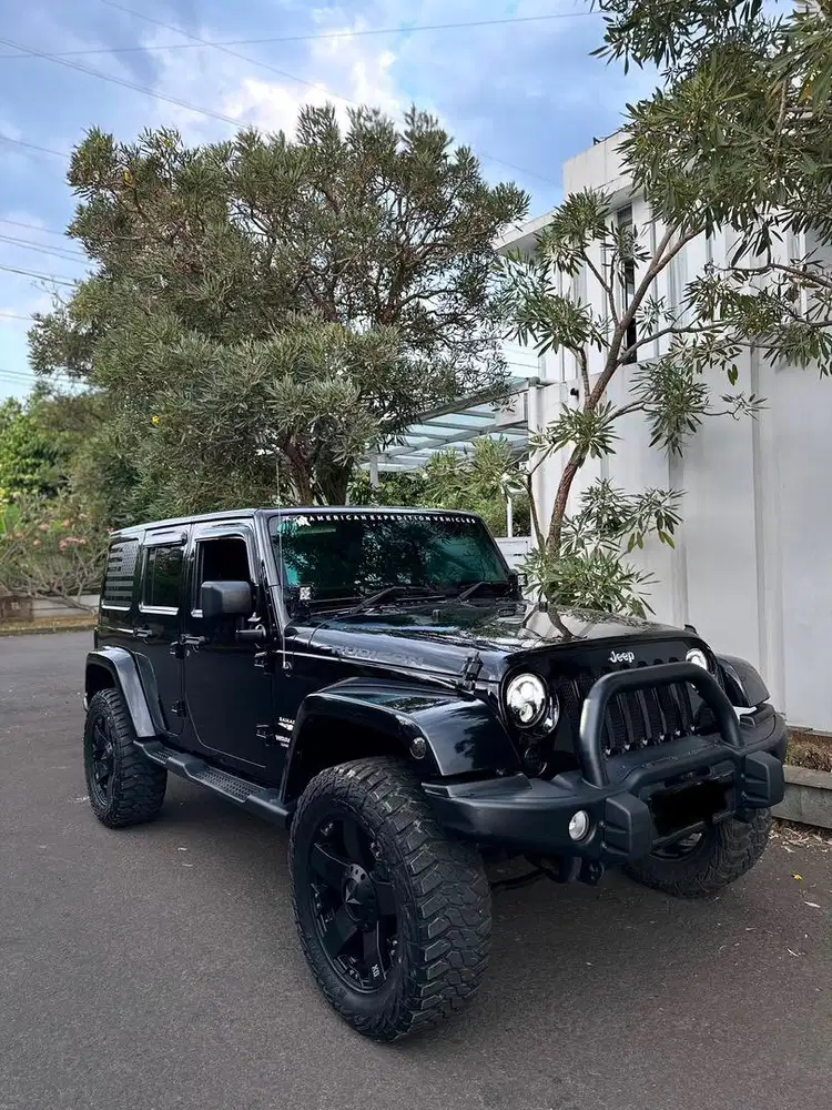 Jeep Wrangler Rubicon Sahara