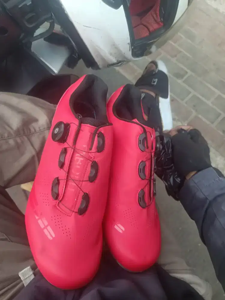 sepatu sepeda tabolu sz44