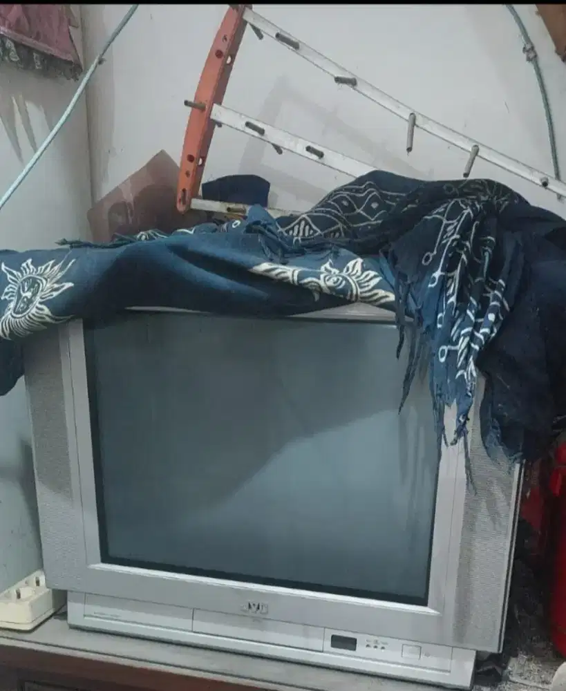 Dijual TV tabung merek JVC