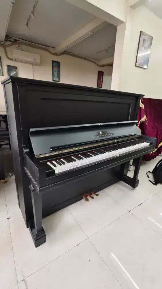 Steinway & Sons Type K – Premium Upright Piano dengan Suara Legendaris