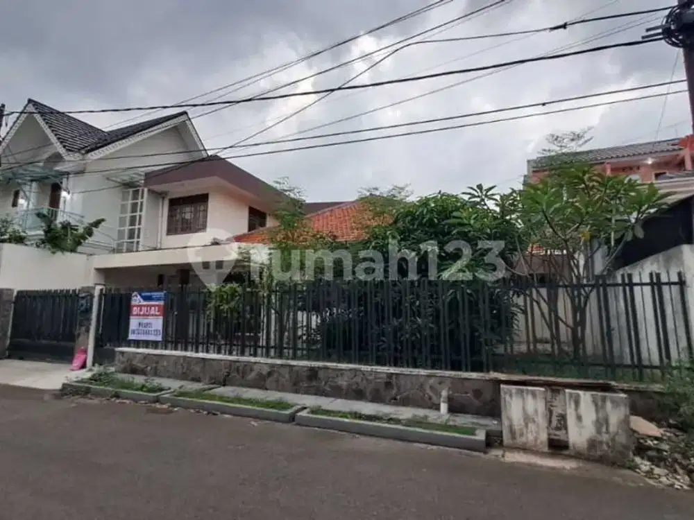 Rumah Murah Tapi Masih Sangat Bagus di Bawah Harga Pasar. Rawamangun Dalam Komplek 2 Lantai Jual Kondisi Bagus Siap Huni, Luas, Jalan Depan Lebar 3 Mo