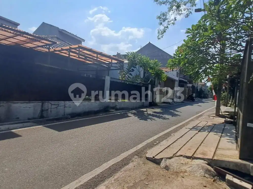 Jual Rumah Cikoko Barat Pancoran LT 250M2, LB 200M2, Rp 5.5M Nego Sampai Jadi