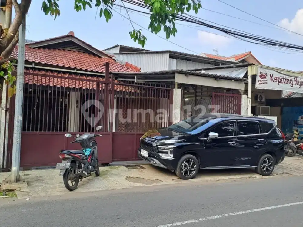 Jual Rumah Duren Sawit Lokasi Cocok untuk Usaha Luas 230M2 Harga 3,5 M Nego