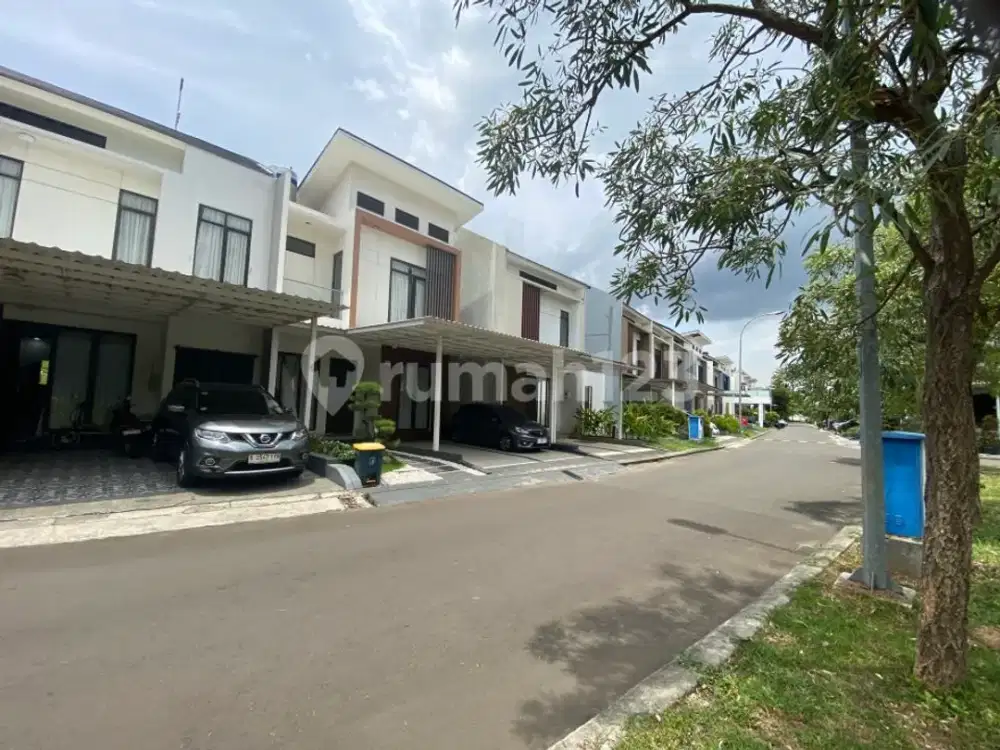 Turun Harga. Jual Cepat. Rumah 2.5 Lantai. Fully Furnished dengan Rooftop di Cluster Shinano Jakarta Garden City Cluster Shinano 4 Kamar Tidur. 2.6 M