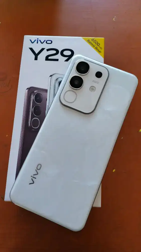 Vivo y29 ram 8/128 fullset RESMI