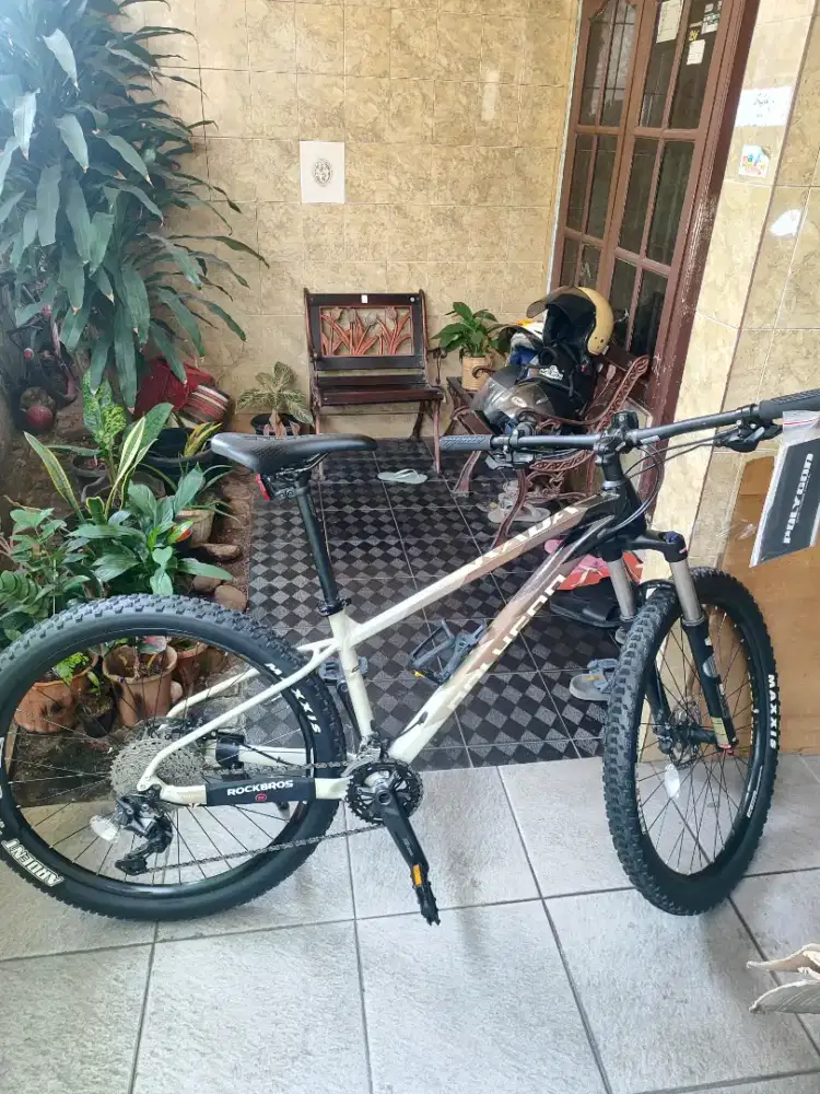 Polygon Xtrada 6 Like New Sepeda MTB