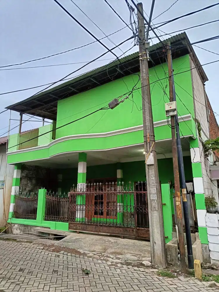DISEWAKAN RUMAH MURAH DAN STRATEGIS (BANGUNAN BARU)