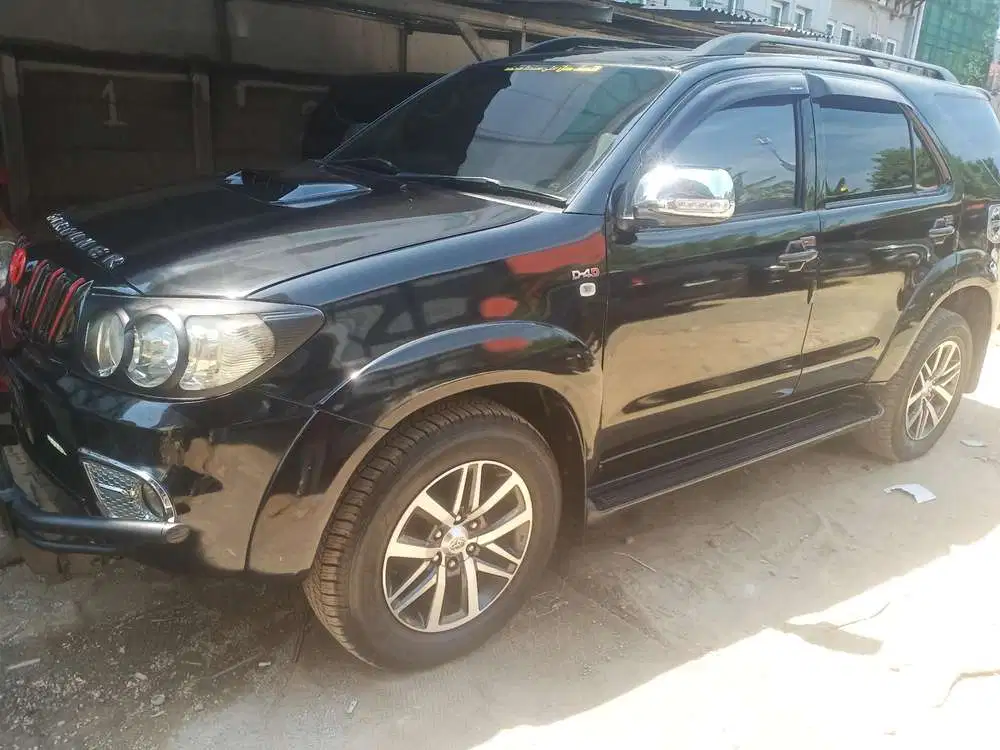 Toyota Fortuner 2011 Diesel