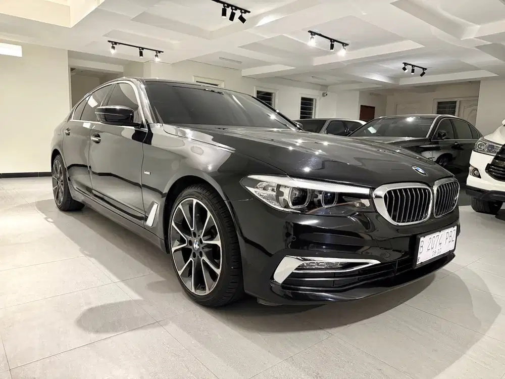 BMW 520i 2019 luxury BMW 520i LUXURY 2018 BMW 520i G30 BMW 520i bensin