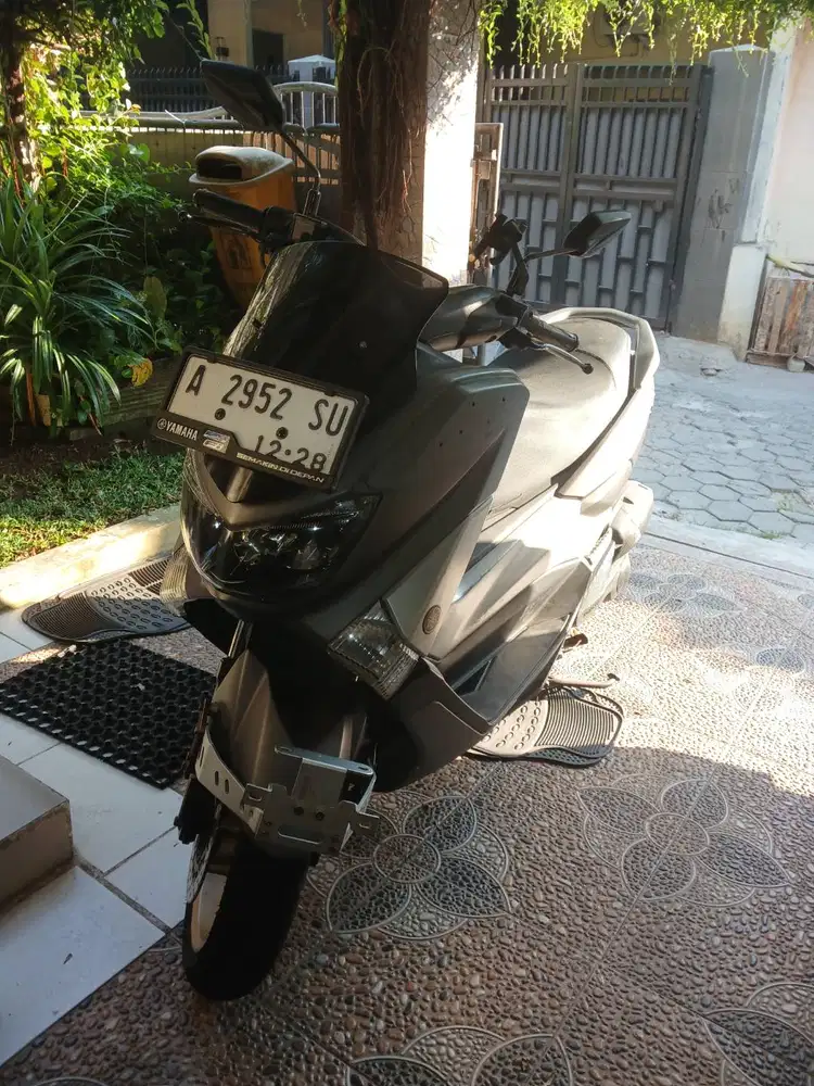 Yamaha N-MAX 2018 grey
