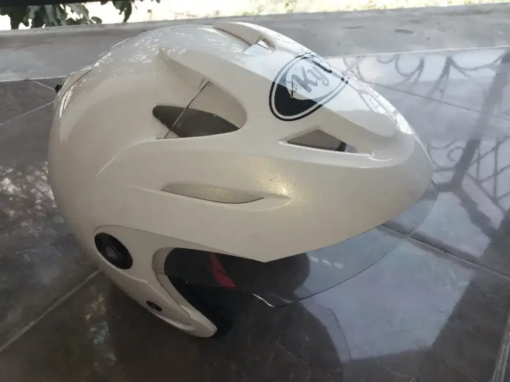 Kyt Romeo Ukuran M Openface halfface White pearl kondisi nyaris baru