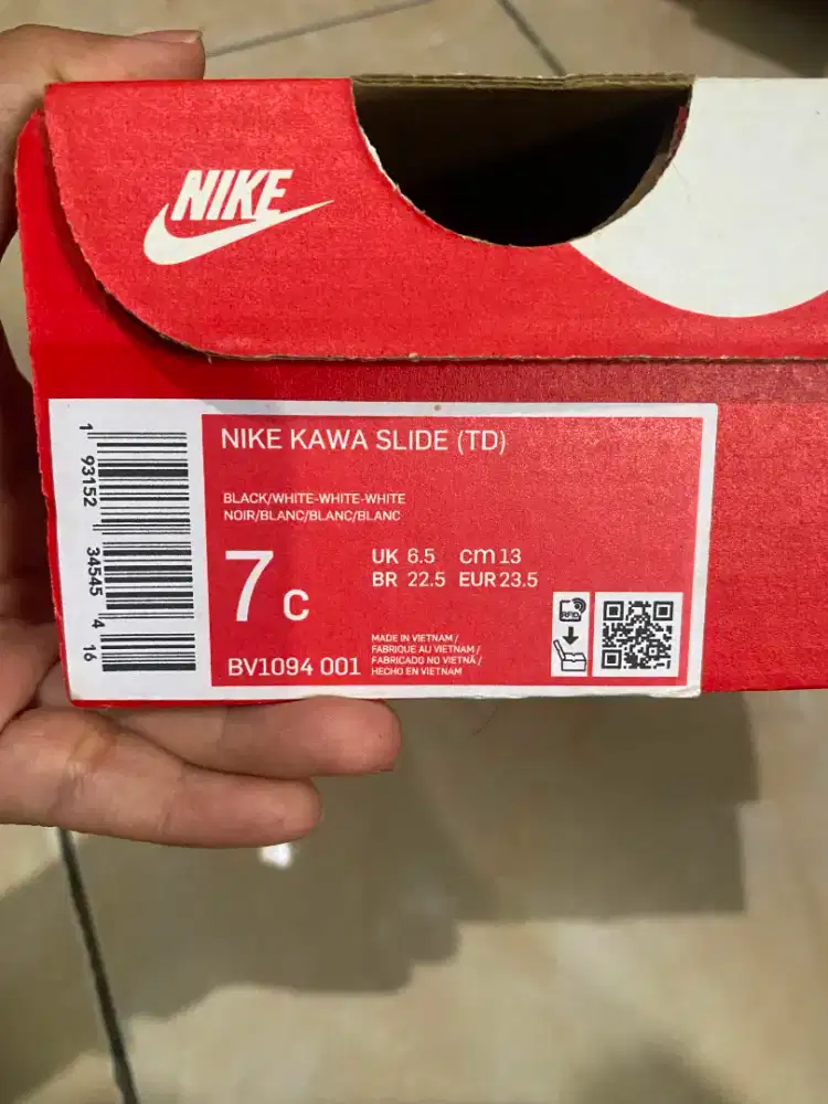 Nike kawa slide anak