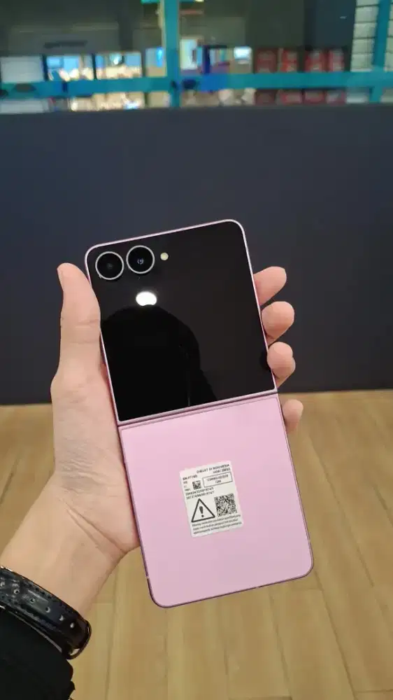 Samsung ZFlip 8