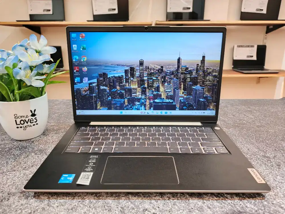 Siap Pakai! Jual Laptop Bekas Lenovo IP 3 14ITL6 RAM 8 GB
