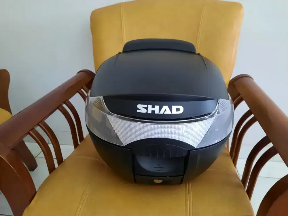 Box SHAD SH33. kondisi 99 %