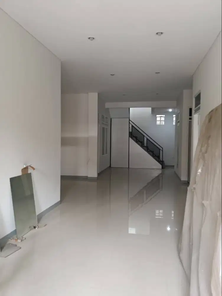 Rumah Cantik Idaman Terawat Taman Holis Indah 1 Bandung Siap Huni