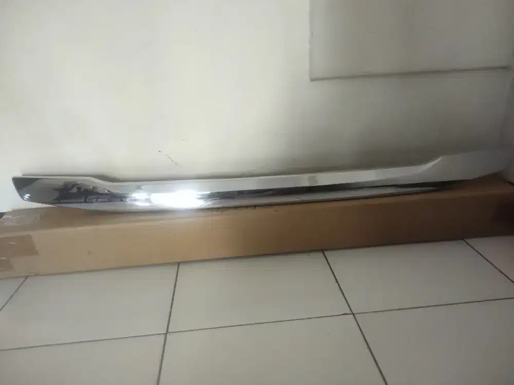List belakang bagasi Pajero