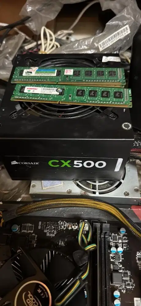 psu 500w corsair cx 500 kondisi normal.