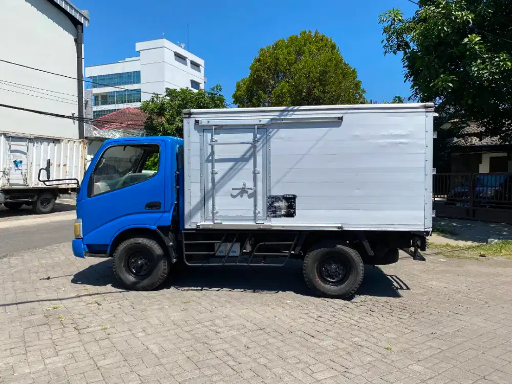 Antik Toyota Dyna 4roda Th2006 Box Alumunium