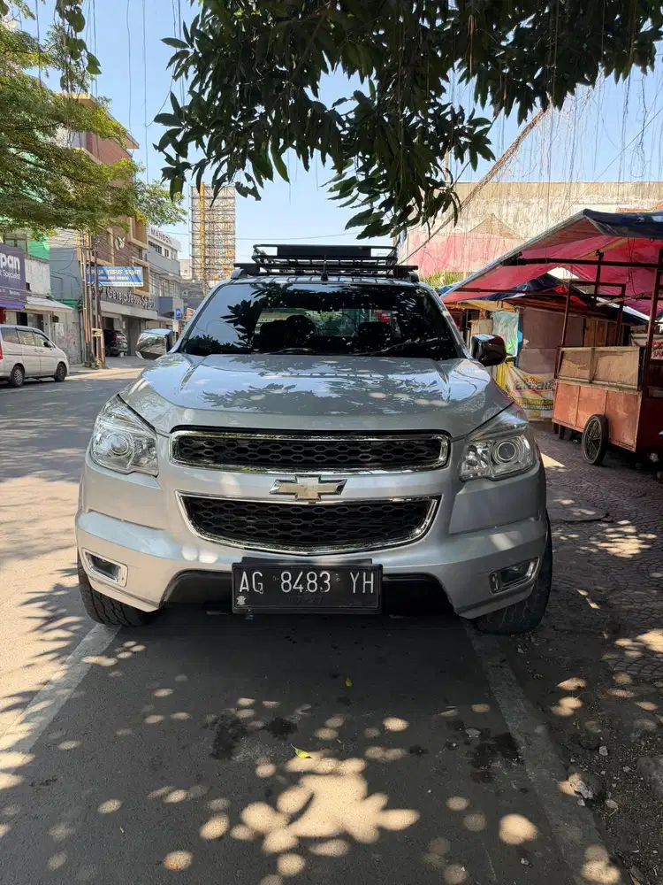 Colorado 2.5 LTZ Diesel 4x4 Manual 2012, Istimewa