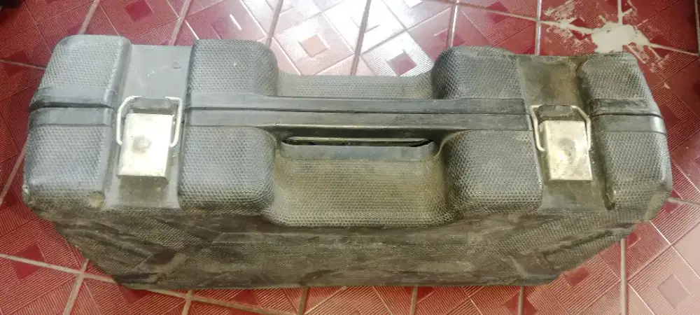 Alat kunci roda truck hidrolik