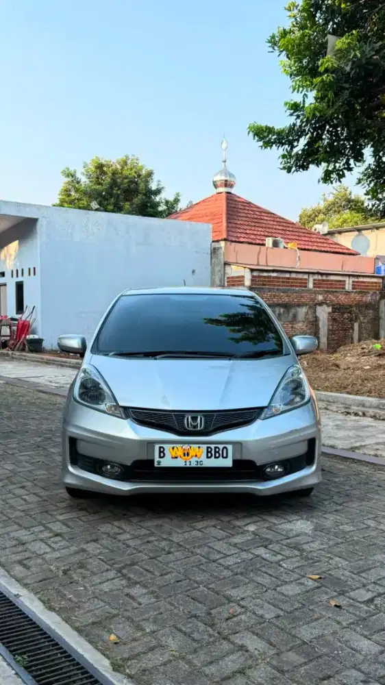 Honda Jazz RS A/T Th 2011