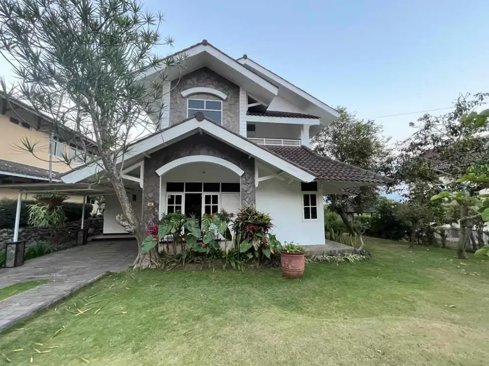 DIJUAL RUMAH MEWAH TENGAH KOTA BATU 3 MANIT KE MUSIUM ANGKUT