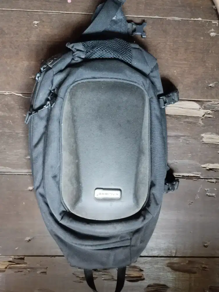 Tas Selempang Kalibre Hardcase Overshield SlingBag Bekas Original