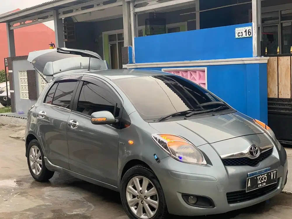 Jual yaris pribadi