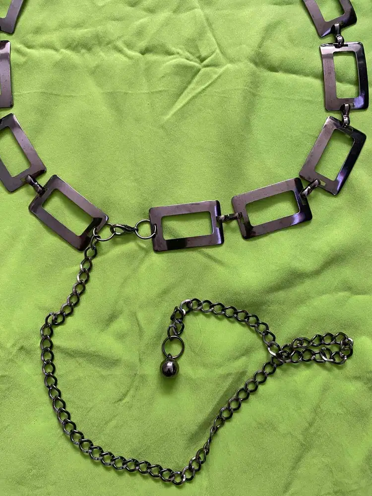 BELT WANITA - RANTAI BESI – TIDAK LUNTUR - PRELOVED