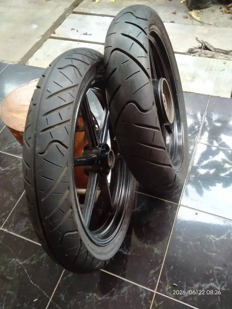 Velg dan Ban Tiger 2000