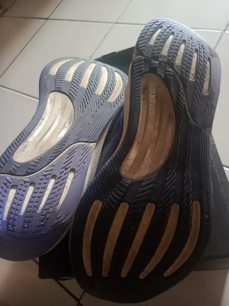 Sepatu Adidas Supernova