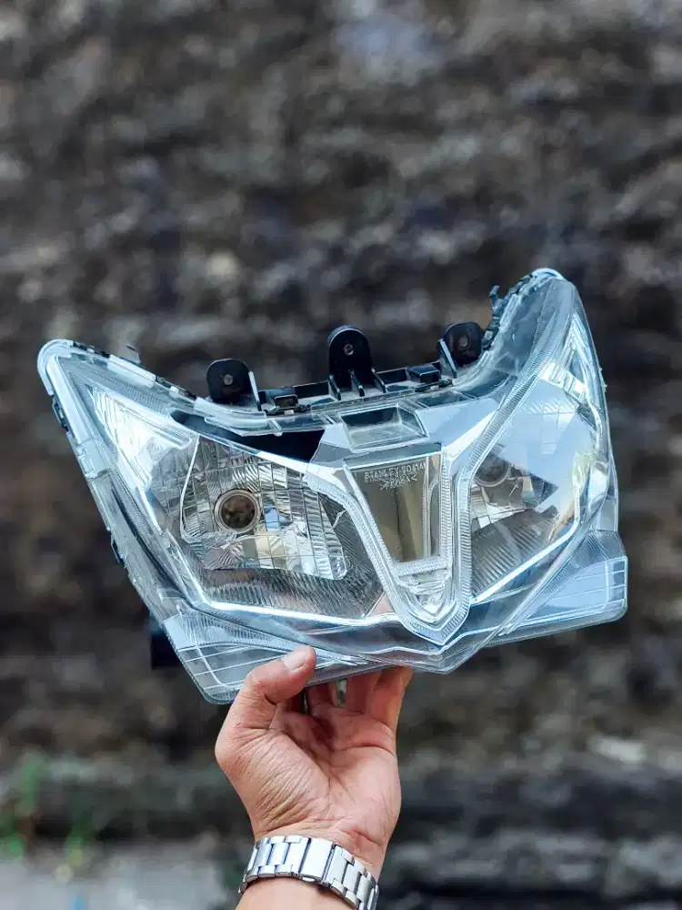 Headlamp Reflektor VARIO 125 KZR (ORIGINAL)