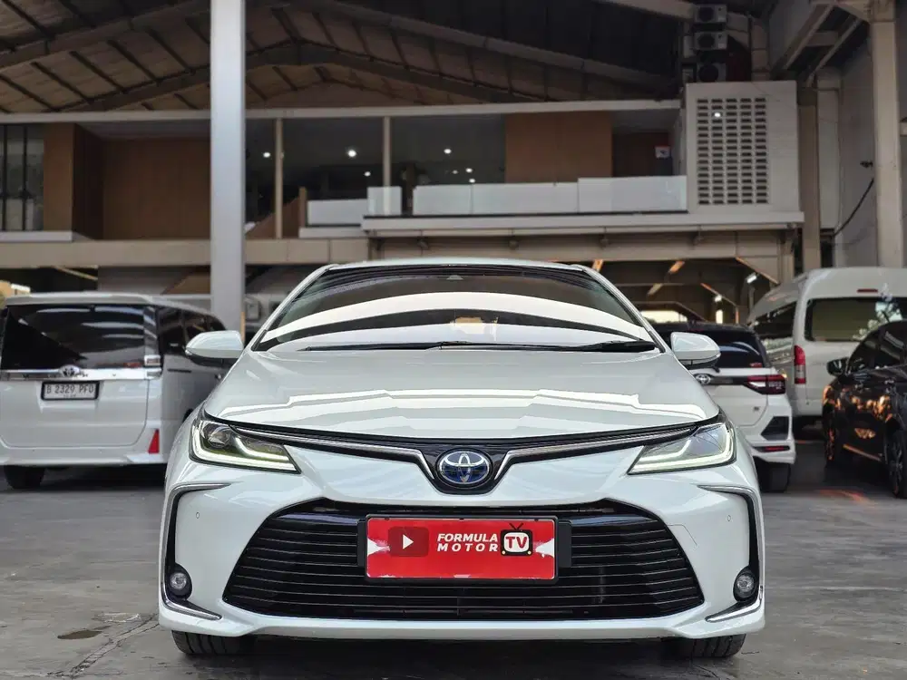 Toyota Corolla Altis Hybrid AT 2021 Putih
