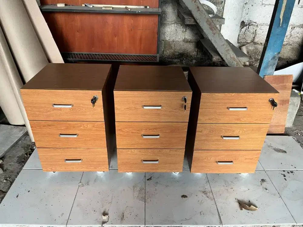 Drawer/lemari laci/meja/bufet tv