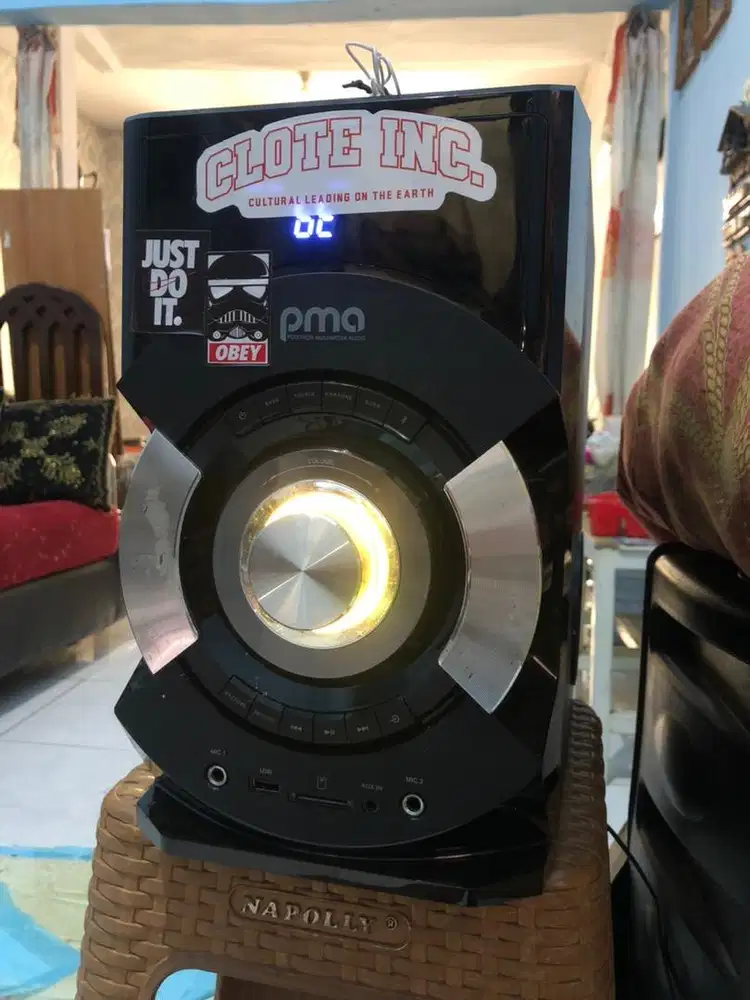 Speaker Polytron 9527