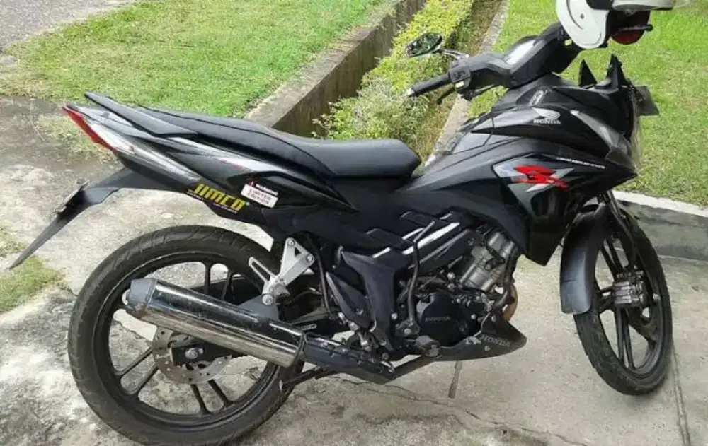 Motor Honda CS1150cc Mesin Bandel Irit Bahan Bakar Tampilan Sporty