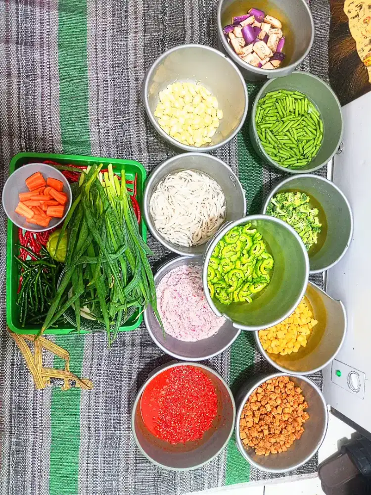 Dicari tukang masak helper dan kasir