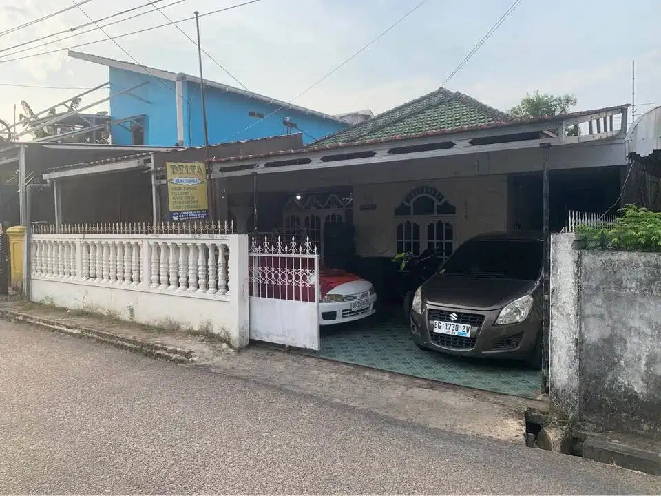 Dijual Rumah Komersil Tempat Strategis