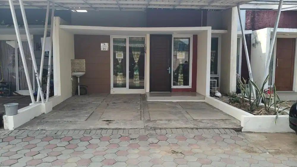 Dikontrakan perumahan Cluster The Royal Premium, jl Bahagia, Bekasi.