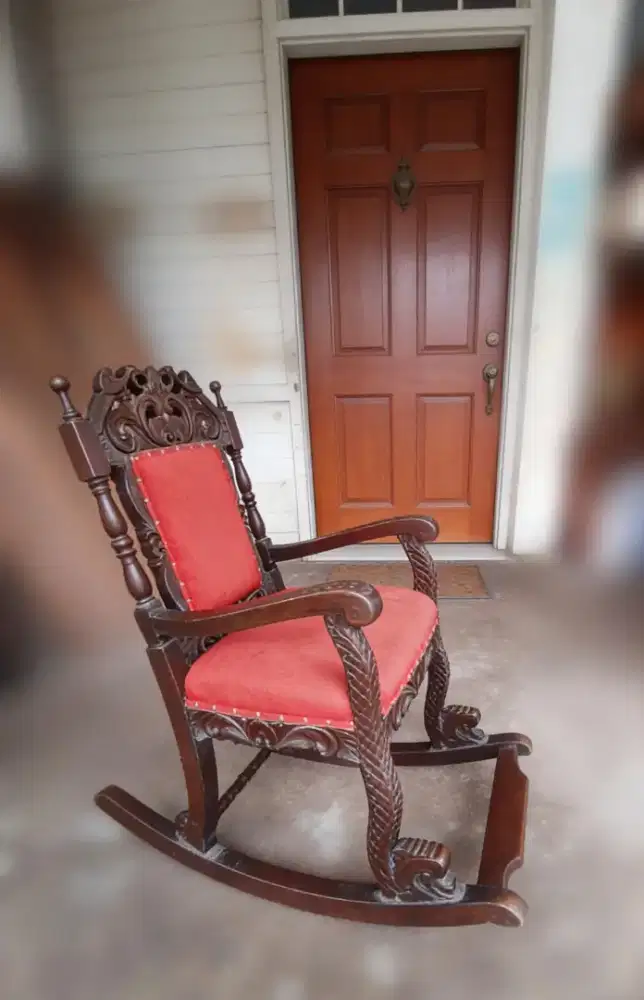 Kursi Goyang kayu jati ukir