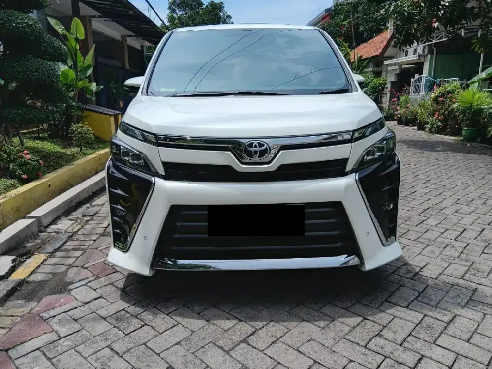 Toyota Voxy 2.0 2017 matic