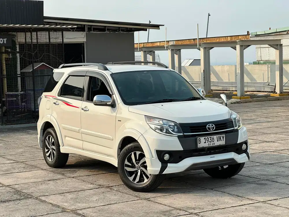 PALING DICARI !! DP 10jt RUSH S TRD SPORTIVO AT 2017 !!
